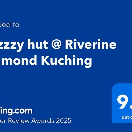 Cozzzy Hut @ Riverine Diamond 쿠칭 외부 사진